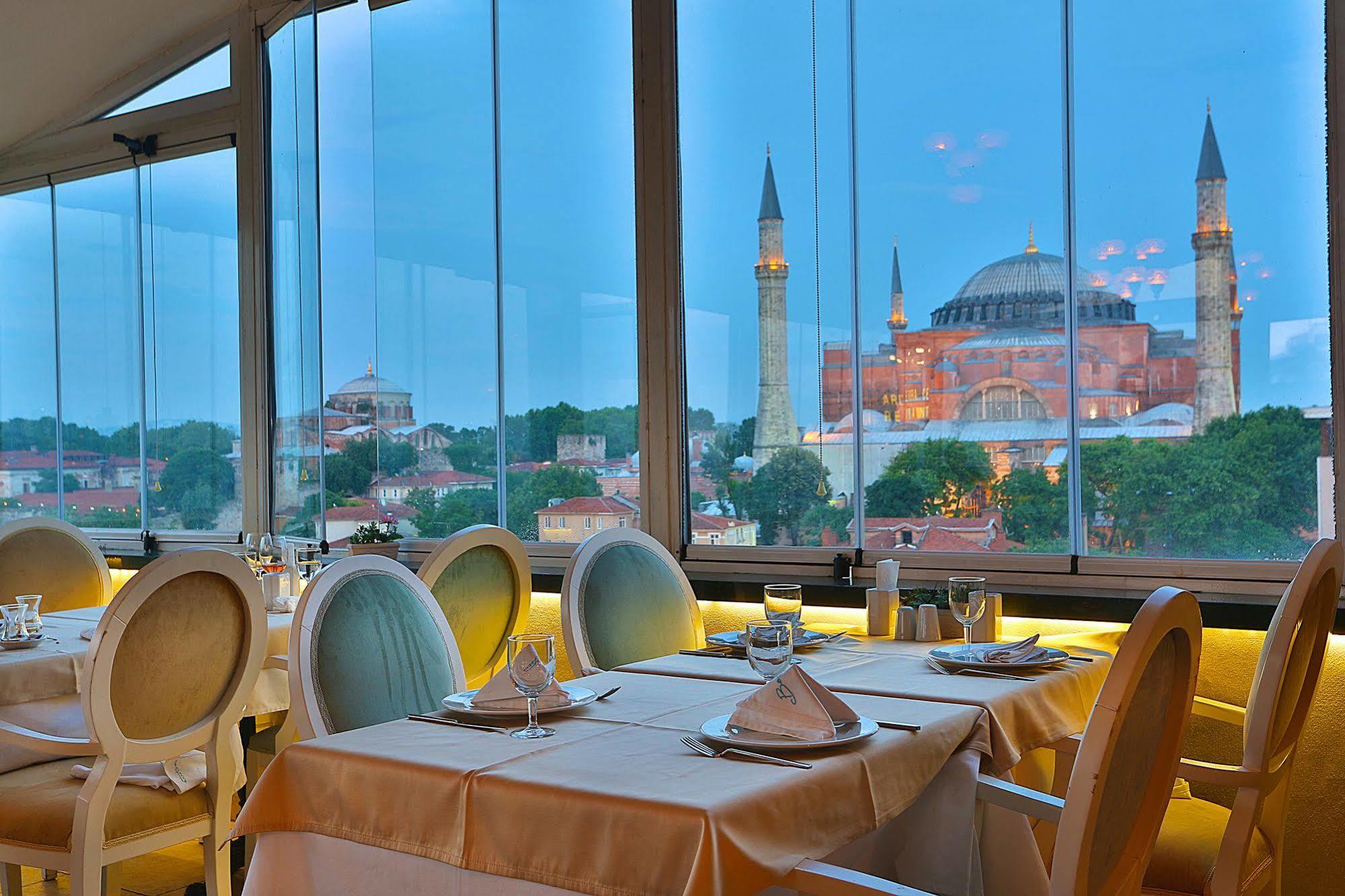 The Istanbul Hotel エクステリア 写真